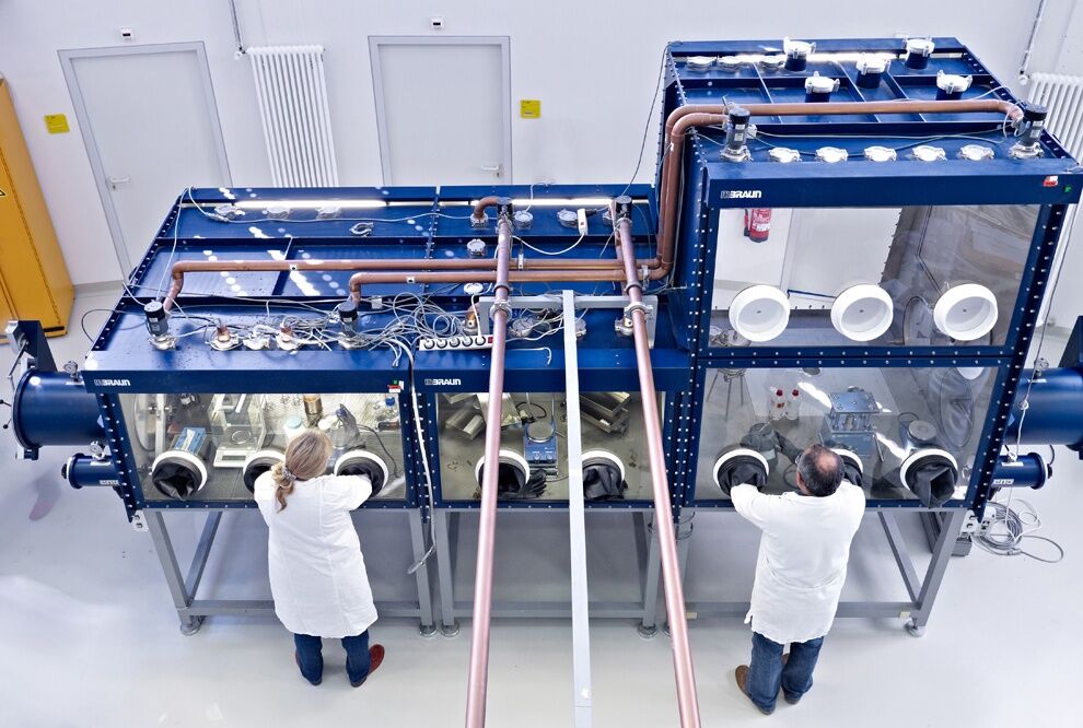 The Overview on Inert Glove Boxes and How They Work