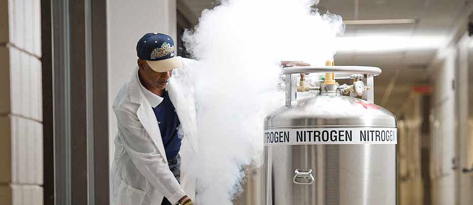 university nitrogen oxygen monitor